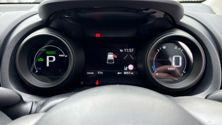 Toyota Yaris 1.5 Hybrid Design 5dr CVT Hybrid Hatchback